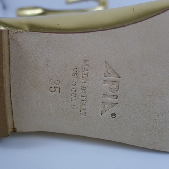 APIA Vero Cuoio Ballet Pumps Gold 35 Italy (Actual size between 5.5 and 6) - Picture 7 of 7
